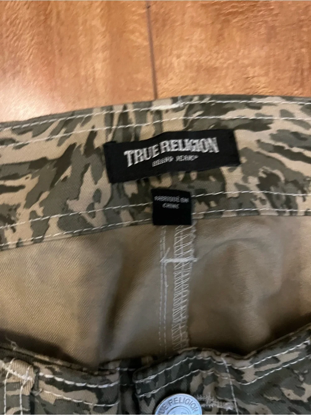 True Religion Men's Camouflage Print Cargo Pants - Olive/Beige